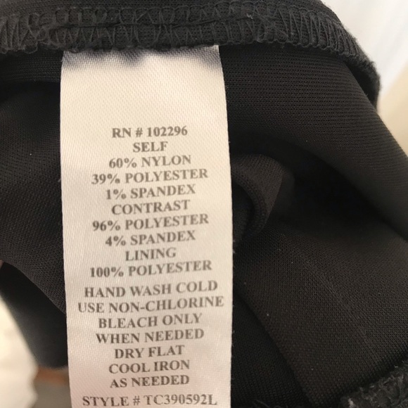 Lace Back Dress - Picture 6 of 8